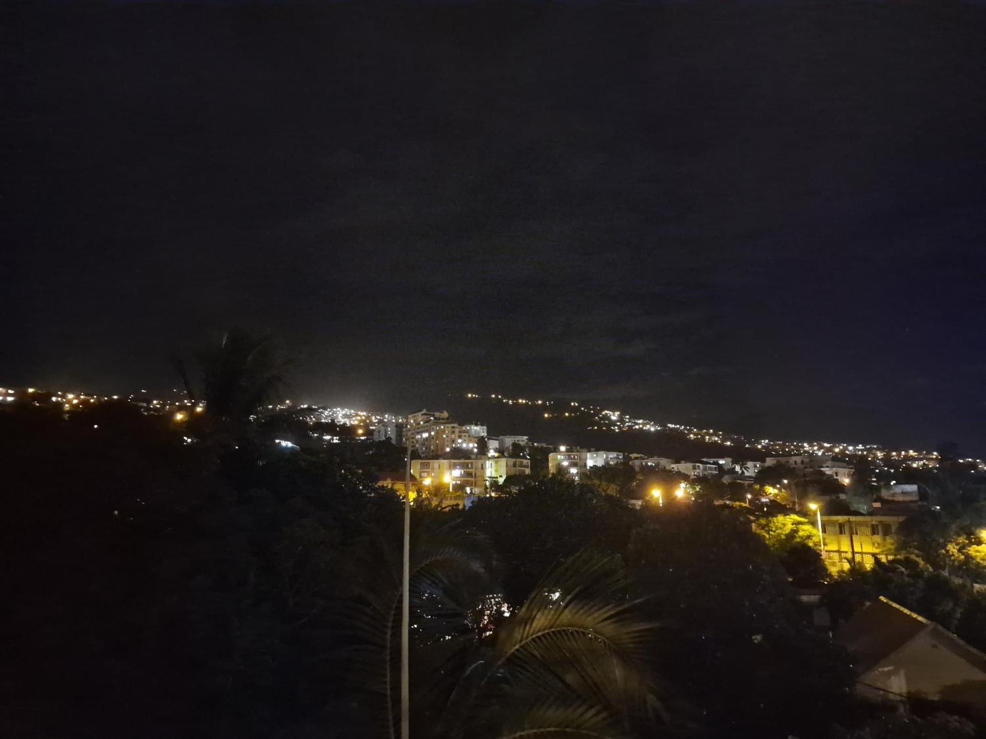 Mont-Vert Exotique - Calme - Vue Et Parking Saint Pierre Luaran gambar
